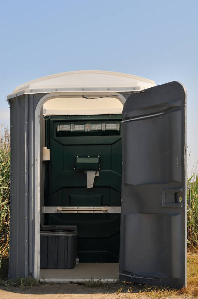 Porta potty delivery and setup in Waukee, IA